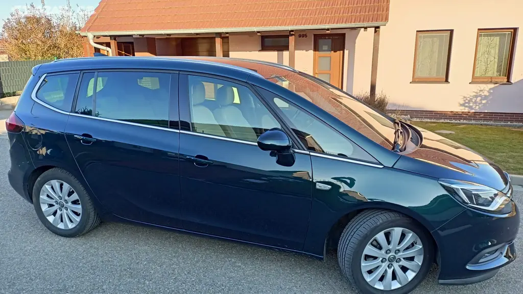 Opel Zafira Tourer 7 míst